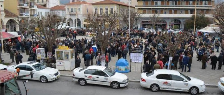Δυναμικά κατέβηκε στην απεργία η Τρίπολη