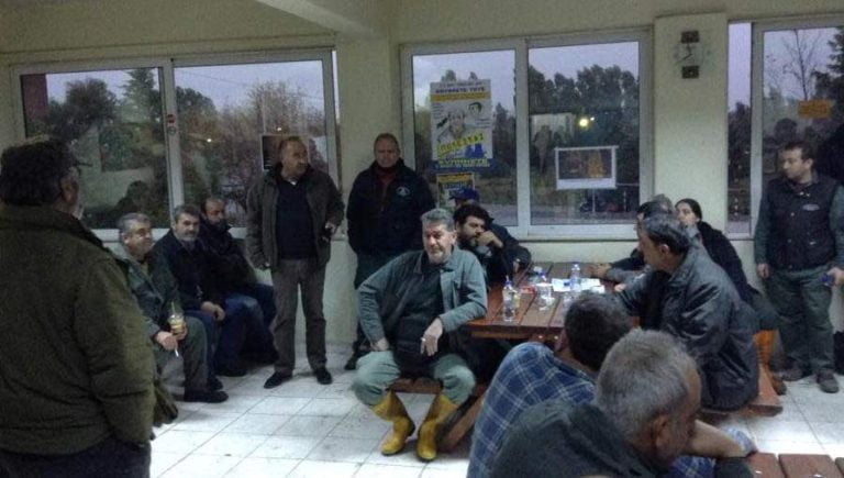 Αναπροσαρμογή των αποδοχών είναι η λύση που επιλέγει η ΔΕΗ για τους 8μηνίτες