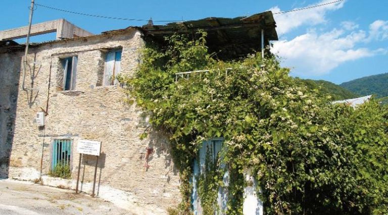 Υπογράφηκε η σύμβαση έργου της ανάπλασης χώρου σπιτιού Νικηταρά Τ.Κ. Τουρκολέκα