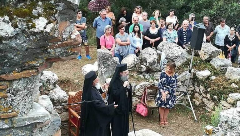 Eσπερινός, έπειτα από αιώνες, σε βυζαντινά ερείπια ναού στο Λουκά Αρκαδίας