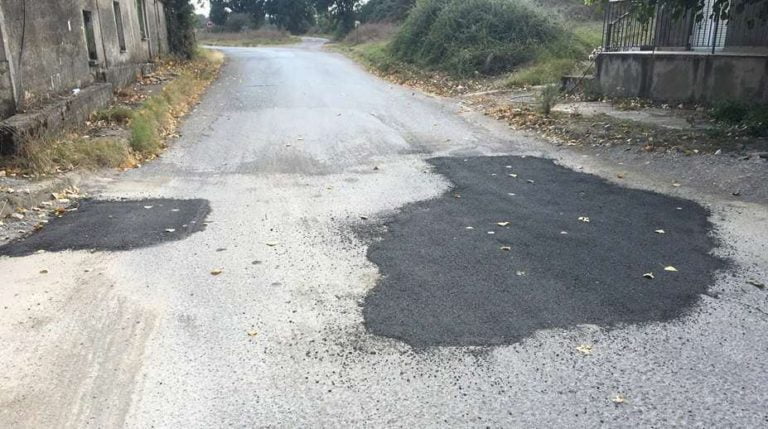 Έκλεισαν οι λακκούβες στην είσοδο Χωρεμίου – Η Αγία Θεοδώρα έκανε το θαύμα της!