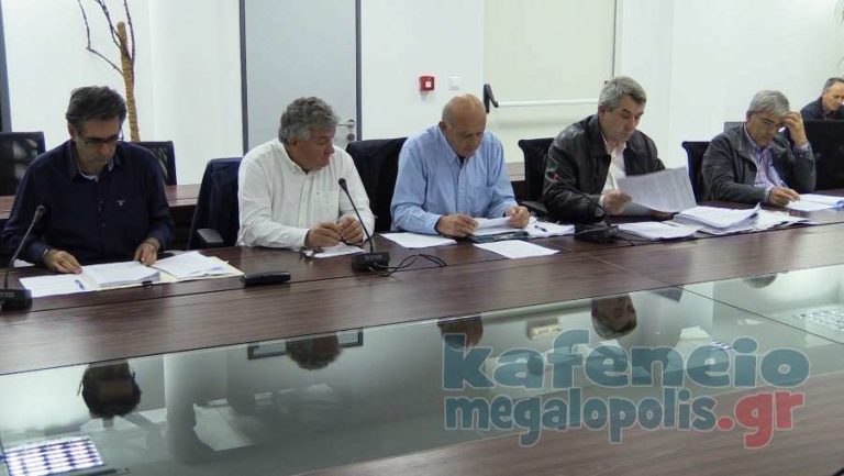 Η συζήτηση στο Δ.Σ. Μεγαλόπολης για την Ενεργειακή αναβάθμιση του οδοφωτισμού  (Video)