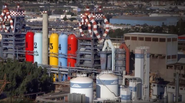 H ΔΕΗ κόβει το ρεύμα στη Χαλυβουργική για χρέη 31,4 εκατ. – Εξώδικο και προς τον ΑΔΜΗΕ που δεν προχωρά στην αποκοπή