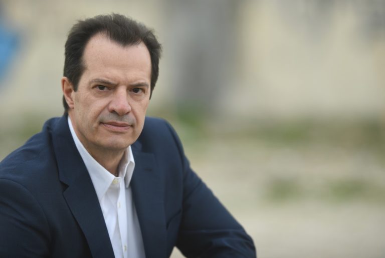 Δέδες: Τέλος εποχής για το κλειστό σύστημα διακυβέρνησης Τατούλη