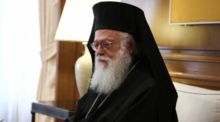 Ο Αρχιεπίσκοπος Τιράνων και πάσης Αλβανίας Αναστάσιος την Κυριακή 28 Ιουλίου στην Στεμνίτσα