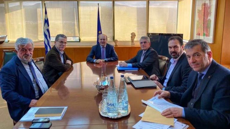 Συνάντηση Κ. Χατζηδάκη και Γ. Θωμά με τους Δημάρχους των λιγνιτικών Δήμων