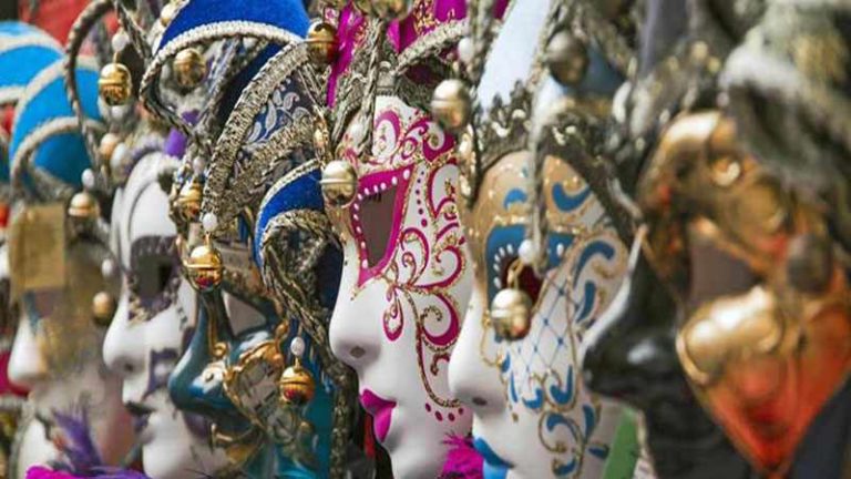 Ενημέρωση για δανεισμό αποκριάτικων στολών στην Μεγαλόπολη