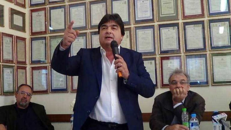 Γιαννακούρας: Άλλος σπέρνει και τρυγάει και άλλος πίνει και μεθάει