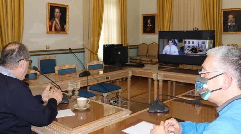 Τηλεδιάσκεψη του περιφερειάρχη Π. Νίκα με τον υπουργό Περιβάλλοντος και Ενέργειας Κ. Σκρέκα για το φυσικό αέριο