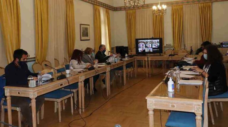 Αποφάσεις για την ανέγερση μονάδας φροντίδας ηλικιωμένων στην Μεγαλόπολη και αποκατάσταση δημοτικής οδού στην Τ.Κ. Φαλαισίας από την Οικ.Επιτρ. της Περιφέρειας