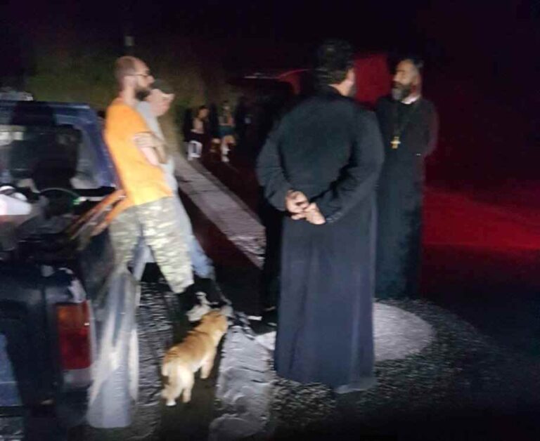 Μητρόπολη Γόρτυνος και Μεγαλοπόλεως: Τρόφιμα και χαρτικά σε Δημητσάνα και Μεγαλόπολη