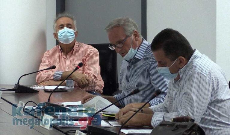 Επιστολή Κουρουνιώτη σε Παπαθανάση: “Ούτε στα σκαλοπάτια του Δημαρχείου δεν θα σας επέτρεπα να ανεβείτε”