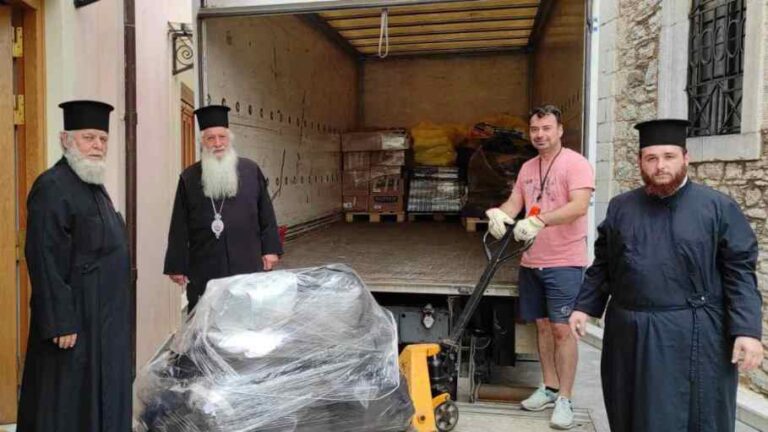 Ευχαριστήριο της Μητρόπολης Μεγαλόπολης για προσφορά στους Πυρόπληκτους από την Μητρόπολη Θηβών
