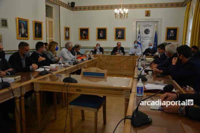 Σύσκεψη ΦΟΔΣΑ στην Τρίπολη – Πότε θα λειτουργήσει η μονάδα επεξεργασίας απορριμμάτων στην Παλαιόχουνη (pics,vid)