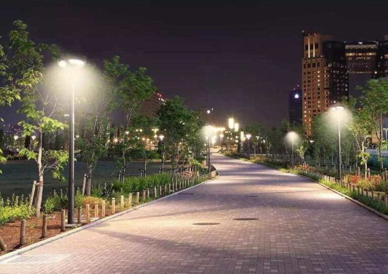 Βασ. Κουρουνιώτης: Και όμως υπάρχει κολωνάκι φωτισμού για δρόμο αξίας 1000 ευρώ!