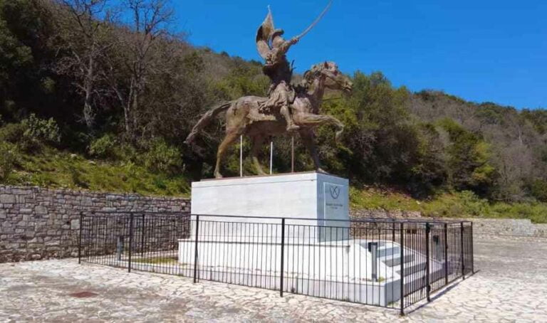 Ραμοβούνι Μεσσηνίας – Το βουνό που γεννήθηκε ο Θεόδωρος Κολοκοτρώνης (video)