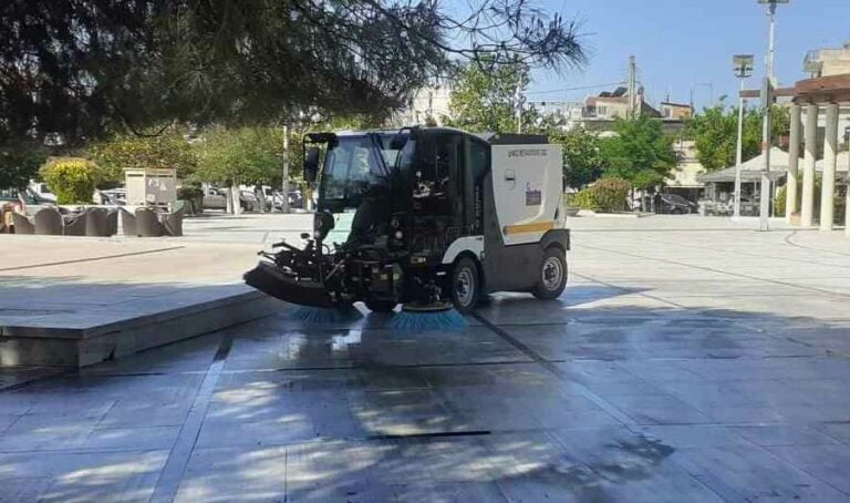 Δήμος Μεγαλόπολης: Καινούριο όχημα σκούπα στην διάθεση του τομέα καθαριότητας του Δήμου