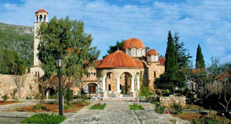 Προσκύνημα στην Ιερά Μονή Αγίου Εφραίμ Νέας Μάκρης την Τετάρτη 8 Ιουνίου