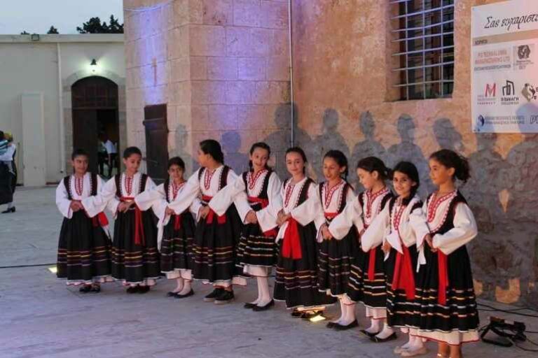 Εκδήλωση των τμημάτων Χορωδίας και Χορευτικού από την Μητρόπολη Γόρτυνος και Μεγαλοπόλεως