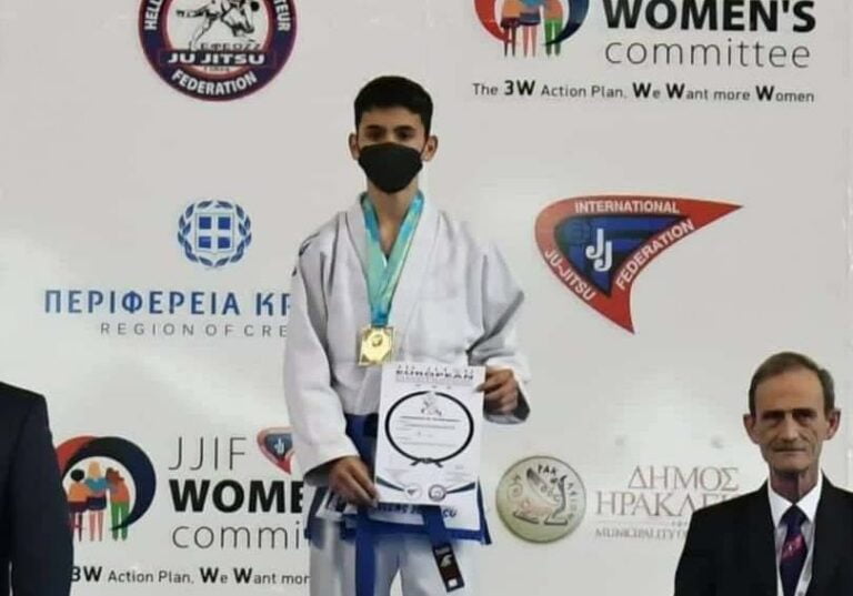 Χρυσό μετάλλιο στο Ευρωπαϊκό Πρωτάθλημα U16 JU -JITSU από τον Καρακασίλη Γεώργιο με καταγωγή από την Μεγαλόπολη