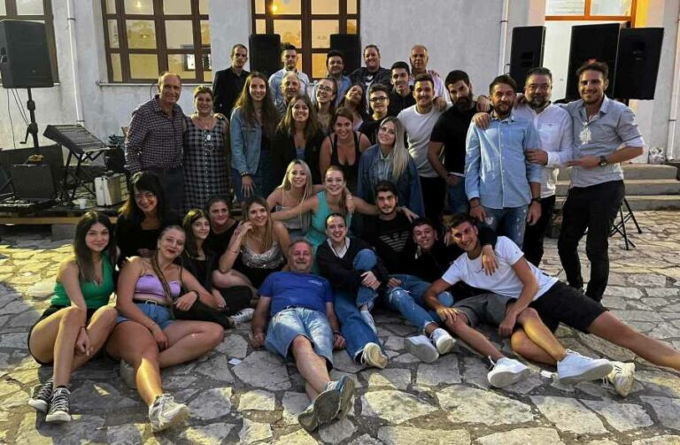 Αντάμωμα στον Άκοβο (video-photo)