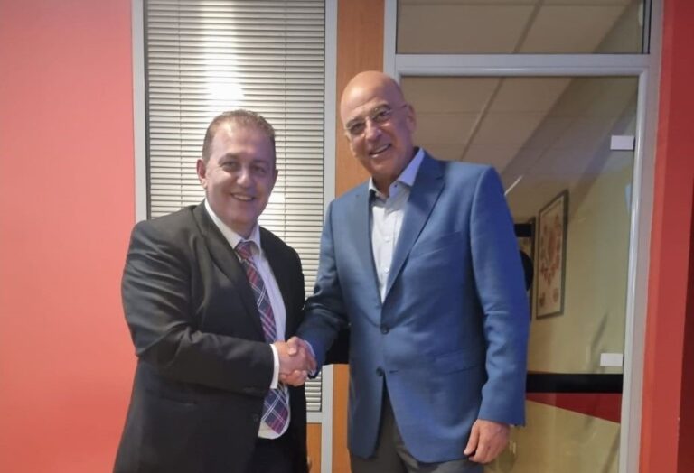 Συνάντηση Τσίχλη με τον Νίκο Δένδια