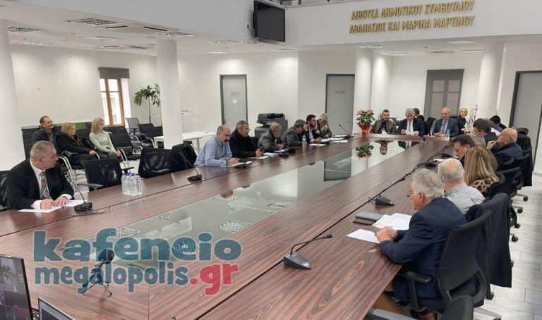 Ανακατατάξεις στο δημοτικό συμβούλιο Μεγαλόπολης – Ανεξαρτητοποίηση του Αλέκου Παπαδάκη – Ορκίστηκε σύμβουλος ο Νότης Βλασόγιαννης
