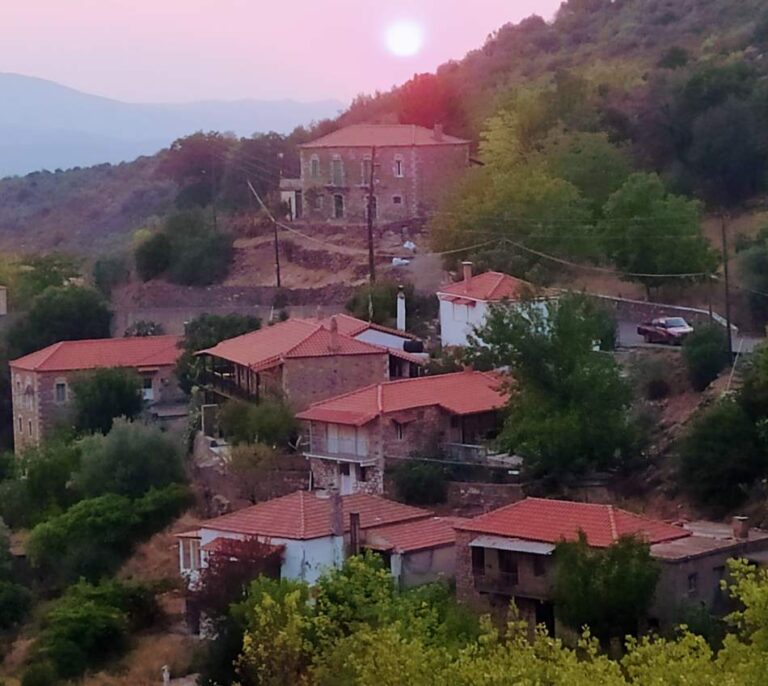 Πραγματοποιήθηκε με επιτυχία το Αντάμωμα των Σαρακινιωτών Καρύταινας