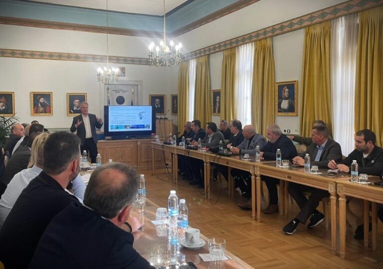 Πρώτη συνάντηση του Περιφερειάρχη Δημήτρη Πτωχού με τους δημάρχους της Πελοποννήσου