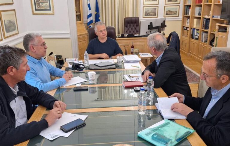 Συνάντηση του Περιφερειάρχη Δημήτρη Πτωχού με τον Δήμαρχο Μεγαλόπολης Κώστα Μιχόπουλο