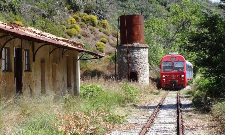 Για να Ξανασφυρίξει το Τραίνο στην Πελοπόννησο! Υπογράψτε το Ψήφισμα