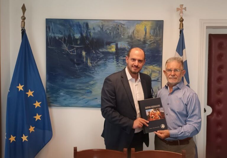 Επίσκεψη της Παναρκαδικής Ομοσπονδίας στον Υφυπ. Εξωτερικών Γιώργο Κώτσηρα