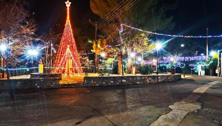 O υπέροχος Χριστουγεννιάτικος στολισμός στους Χράνους Αρκαδίας!