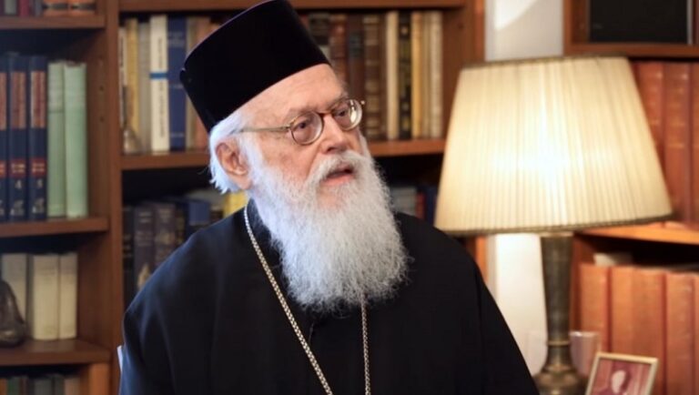 «Μνημονεύετε των διδασκάλων υμών, οίτινες ελάλησαν υμίν τον λόγον του Θεού»