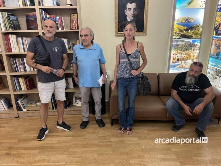 Διαμαρτυρία για τις ανεμογεννήτριες στο Μαίναλο – «Το Μαίναλο είναι πηγή ζωής και όχι μπαταρία – Θα το προστατέψουμε απ’ τη λεηλασία»