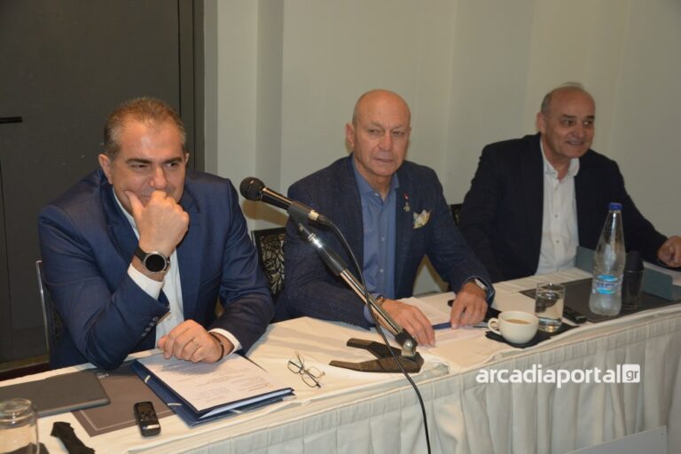 Η ΠΕΔ Πελοποννήσου συνεδρίασε στην Τρίπολη – «Καμπανάκι» για τους μειωμένους πόρους και την ανάγκη νέων χρηματοδοτήσεων στους Δήμους (pics,vid)