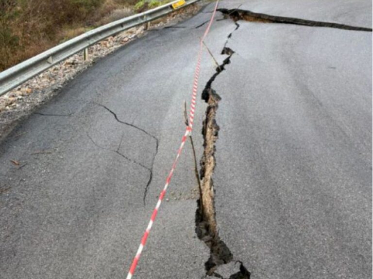 Σε εξέλιξη έργα αποκατάστασης στην επαρχιακή οδό Τρίπολης – Βάστα από την Περιφέρεια Πελοποννήσου