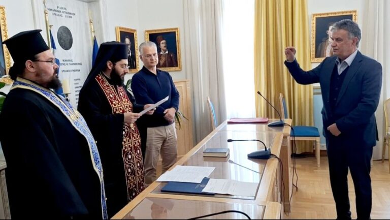 Ο Γιώργος Ρουμελιώτης αποτελεί ιδρυτικό μέλος της παράταξης της «Νέας  Πελοποννήσου» και μια από τις πλέον σταθερές και αξιόπιστες παρουσίες της αυτοδιοίκησης στην Πελοπόννησο