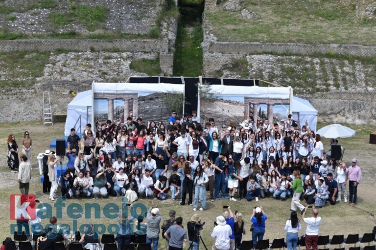 Διάκριση του Γυμνασίου Μεγαλόπολης στον 1ο  Ευρωπαϊκό μαθητικό  διαγωνισμό Αρχαίου θεάτρου στην Καμπανία της Ιταλίας (video-photo)