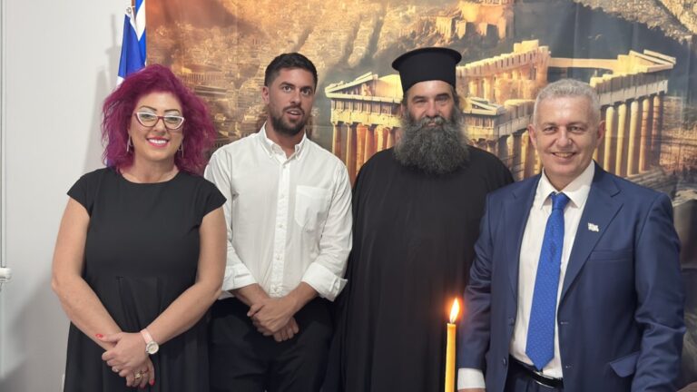 «Πρώτα η Ελλάδα, πρώτα οι Έλληνες» – Με μεγάλη συμμετοχή τα εγκαίνια του πολιτικού γραφείου του Δρ.Σταύρου Τσίχλη στην Τρίπολη